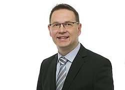 Herr Schatz